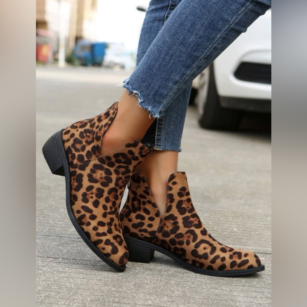New Leopard Print Booties - Picture 3 of 4
